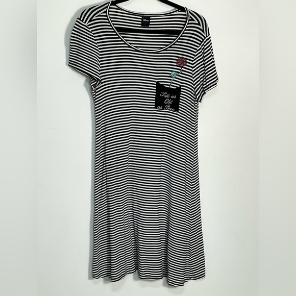 Disney Tale as Old As Time Black White Striped Sleep Dress Large - Picture 1 of 8
